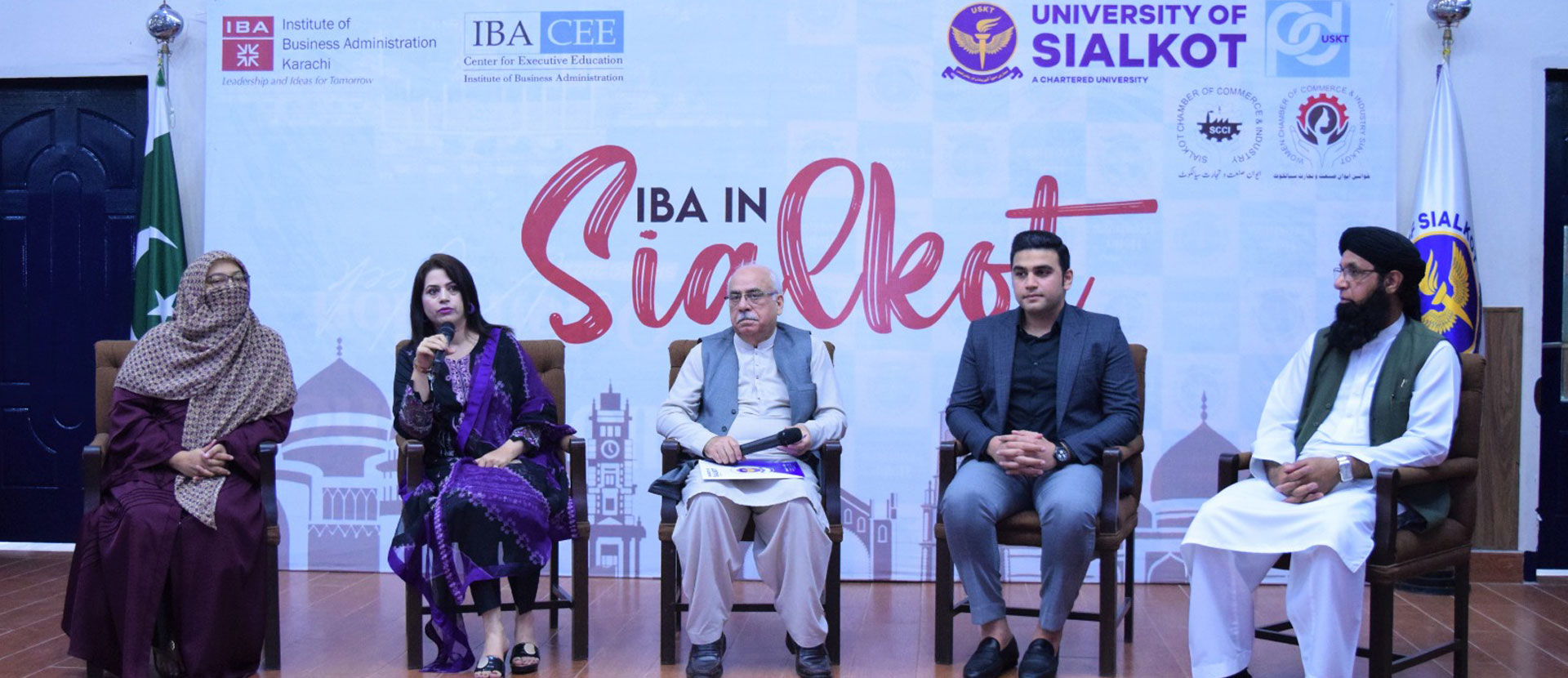 Landmark Collaboration: IBA Karachi's Center for Executive Education (CEE) Joins Hands with University of Sialkot's Professional Development Center (PDC) to Foster Family Businesses in the region