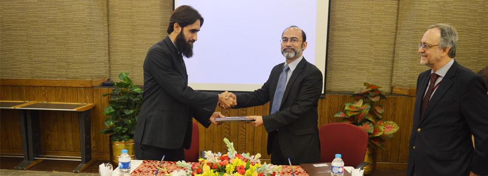 MoU signed between Institute of Capital Markets & Center for Executive Education, IBA, Karachi